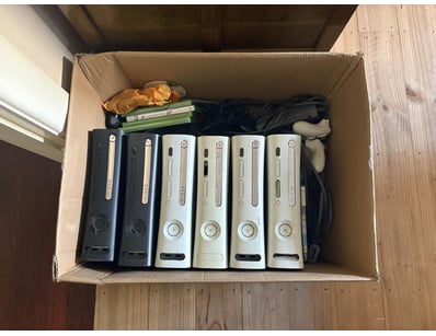 Home Entertainment, Audio & Computers (SA999) - Lot 4152