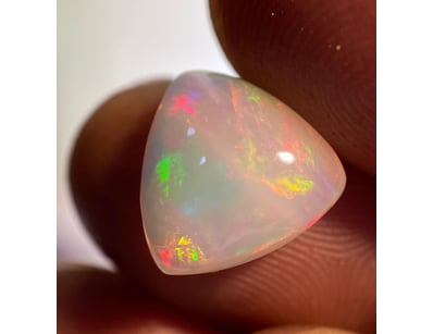 UNRESERVED Diamonds, Gemstones & Opals (A1005) - Lot 136