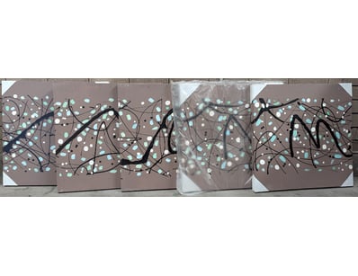 Art Market (A982) - Lot 5069