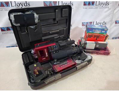 Gadgets, Music & Pastimes (A985) - Lot 50