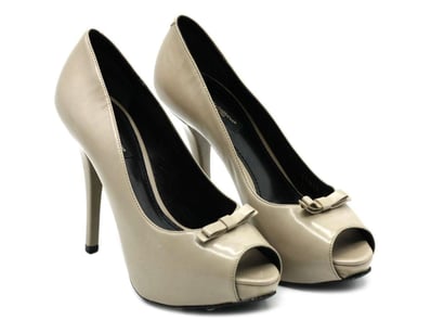 Designer Vault (A985) - Lot 7802