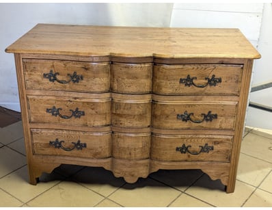 Elegant French-style oak dresser featuring a serpe...