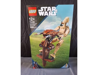 **UNRESERVED** LIFETIME COLLECTION OF LEGO PART... - Lot 121