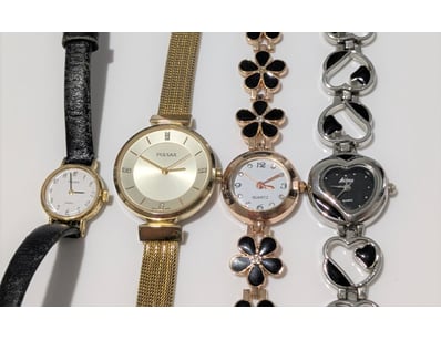 Thrift Shop (A976) - Lot 525