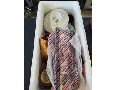 Mixed collectibles lot

