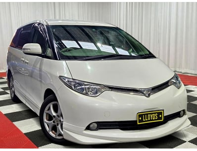 <b>2007 Toyota Estima - White - 156,082km - 3.5L V...