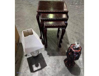 COLLECTION OF HOMEWARES

Item Size: Height: 0.5cm,...