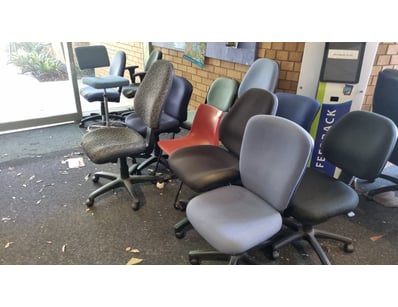 Office Furniture & Equipment (NSWA985) - Lot 152