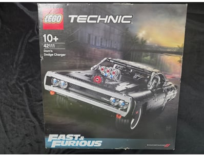 **UNRESERVED** COOKIE'S LIFETIME COLLECTION OF ... - Lot 978