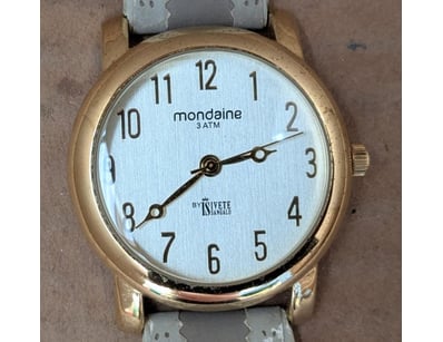 Affordable Watch Market (A1007) - Lot 512