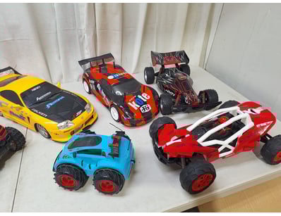 Gadgets, Music & Pastimes (A988) - Lot 671