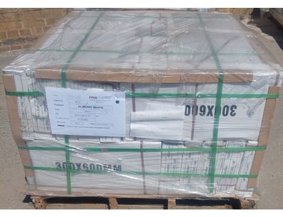 UNRESERVED Porcelain & Ceramic Tiles Business Cl... - Lot 44