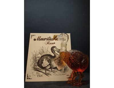 Mauritius Dodo Rum vintage decorative bottle featu...