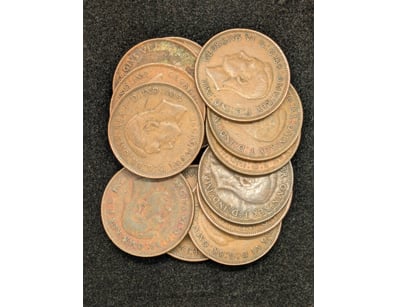 COLLECTION OF 1943 AUSTRALIAN PENNIES

Condition...