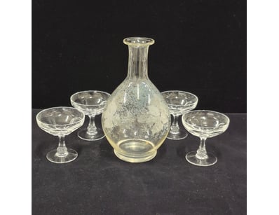 The Curio Collection (A980) - Lot 1071