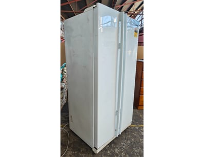 Refrigerator, Samsung refrigerator MODEL RS20NRSV6...