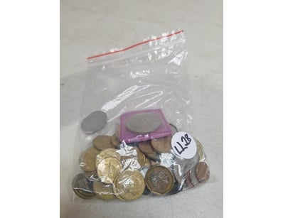 The Curio Collection (A990) - Lot 1042