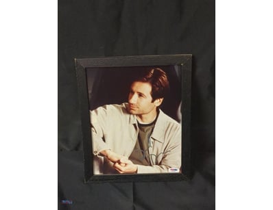 THIS IS A FRAMED, AUTOGRAPHED PHOTOGRAPH OF ACTOR ...