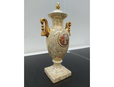 The Curio Collection (A1001) - Lot 2054