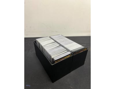BULK LOT HOLDS A LARGE COLLECTION OF MAGIC: THE GA...