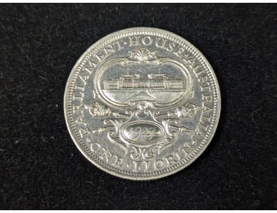 1927 AUSTRALIAN 8 PEARL PARLIAMENT HOUSE FLORIN
...