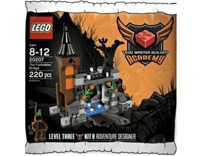 **UNRESERVED** LIFETIME COLLECTION OF LEGO PART... - Lot 355