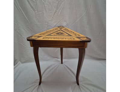 Antique, Vintage & Rugs (A984) - Lot 1078