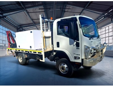 <b>2018 Isuzu MPS300 Single Cab Chassis - White - ...
