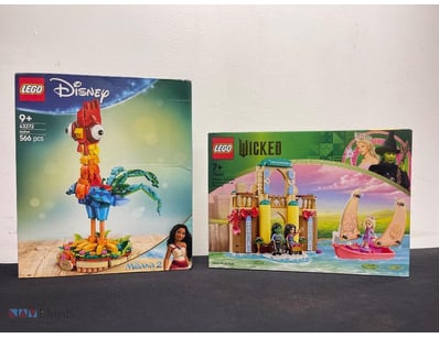 LEGO DISNEY MOANA 2 HEIHEI SET 43272 & LEGO WICKED...
