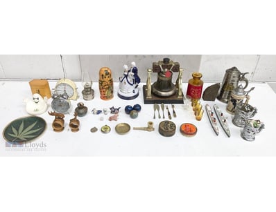 EXTENSIVE VINTAGE COLLECTIBLES LOT - DECORATIVE OB...
