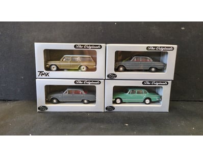 4X TRAX THE ORIGINALS MODEL CARS

Item Size: Hei...