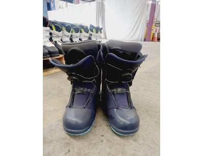 Head Next Edge men's ski boots.
Size: US7.5

