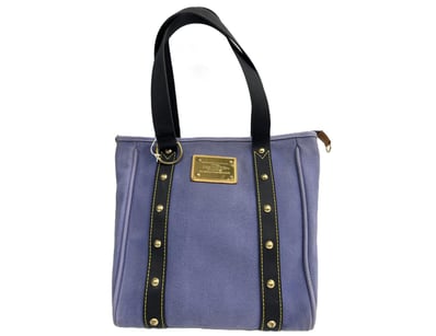 Luxury Pawnbroker Christmas Sale PART 1 (A984) - Lot 332