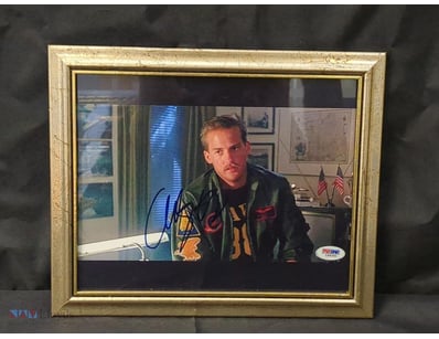 AUTOGRAPHED PHOTOGRAPH OF ANTHONY EDWARDS.

Item S...