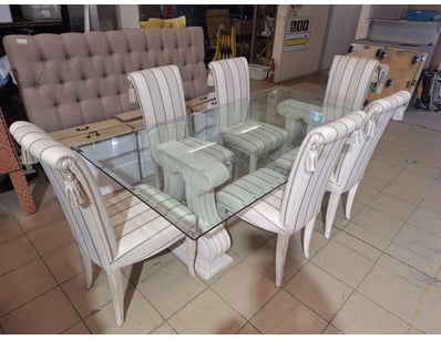 House & Homewares (A1004) - Lot 709