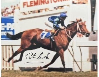 Mancave & Memorabilia (A995) - Lot 650