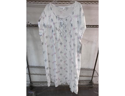 RRP: $79.95, French Country Sca, Colour: White wit...