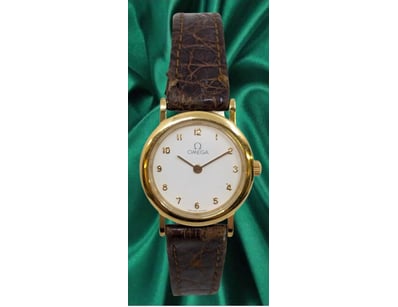 Affordable Watch Market (A990) - Lot 100