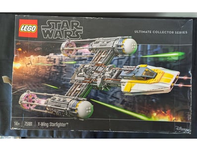 **UNRESERVED** COOKIE'S LIFETIME COLLECTION OF ... - Lot 193