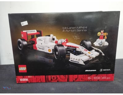 LEGO ICONS MCLAREN MP4/4 & AYRTON SENNA SET 10330
...