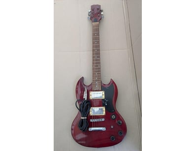 Gadgets, Music & Pastimes (A995) - Lot 1099