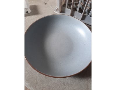 Bowls, duck egg blue finish, diameter 24cm.

SOLD ...