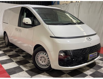 Passenger, Luxury & Commercial Vehicles Auction - Lot 200