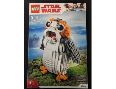 **UNRESERVED** COOKIE'S LIFETIME COLLECTION OF ... - Lot 173