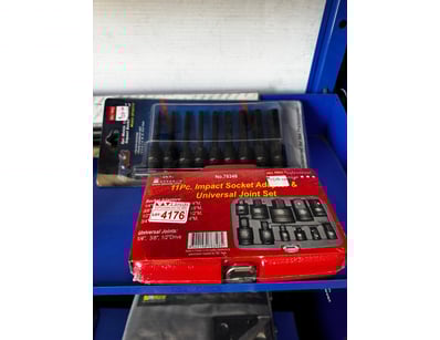 Distribution Business Equipment Liquidation (ON... - Lot 176