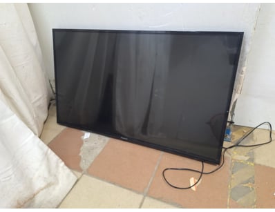 Home Entertainment, Audio & Computers (A984) - Lot 762