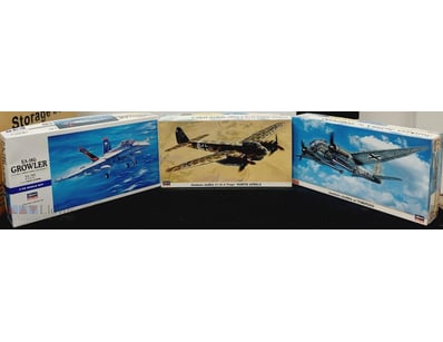 LOT COMPRISES FOUR VINTAGE HASEGAWA PLASTIC SCALE ...