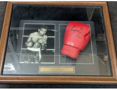 LIONEL ROSE SIGNED BOXING MEMORABILIA DISPLAY - WO...
