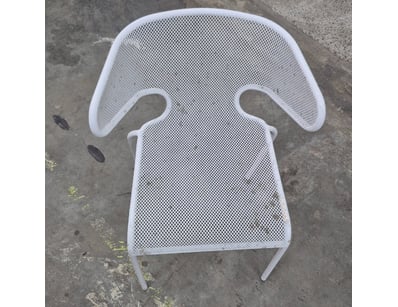 White chair

Approx Dimesions - 77cm H

