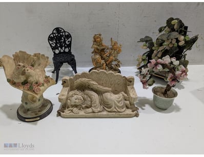 Exquisite decorative collection featuring five orn...